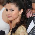 5c8ae530230000d50423e2f6