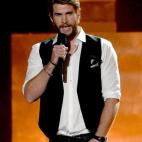 5c8ae5372300007f0123e300