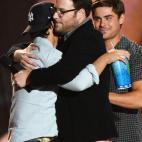 5c8ae53b250000e203c9d31f