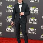 5c8ae540230000dd0423e30e