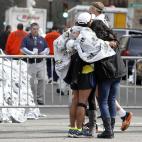 El lado más humano. Numerosas muestras de generosidad y cariño entre los testigos de la tragedia.