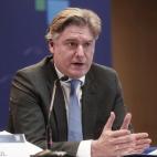 5c8b1c19200000430470295f