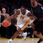 The Lakers' Kobe Bryant drives his way to the basket around 76ers' Andre Iguodala in the second quarter Sunday night, December 31, 2006 at Staples Center. (Photo by Myung J. Chun/Los Angeles Times via Getty Images)