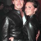 En cuero, a juego con la spice girl