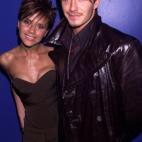 5c8a92182300000401234390