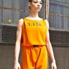 "Cerca de 3.180 presos/as están a la espera de ejecución en los corredores de la muerte de Estados Unidos. Algunos visten un mono naranja", dice Amnistía.