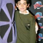 5c8a3b6f3b000070066bb7d7