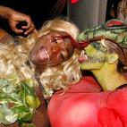 5c8a3740230000d50422d1bb