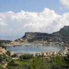 5c8b16b1250000e203ca02c3