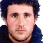 Mendinueta Flores fue condenado a 584 años de prisión por 11 intentos de homicidio y tres asesinatos, uno de ellos al guardia civil Ricardo Couso Río al que tiroteó en presencia de su hijo de nueve años.