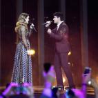 5e24927f220000c4063f7bea