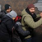 5d6520fc2500003203875102