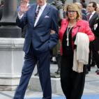 5c8b1d2d240000f7054ce14c