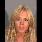 Otra foto más de la ficha de Lohan, esta vez por posesión de cocaína en Santa Monica, julio 2007.