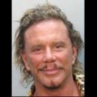 Mickey Rouke también fue arrestado por conducir bajo la influencia de sustancias su vespa en noviembre de 2007.