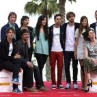 El director sevillano Jorge Naranjo (segundo por la izquierda), posa junto al quipo de rodaje de la película 'Casting', durante la presentación de la cinta a la sección oficial a concurso del Festival de Cine Español de Málaga, este domingo.