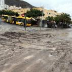 5c8b1ee7240000f404a4232c