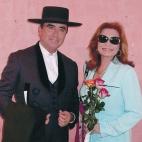 5d6522a62500003203875488