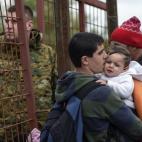 5c8a5ee3360000a61b6b6547