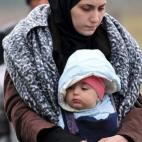 5c8a5ee4360000a61b6b654b