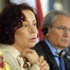 Ana Palacio fue eurodiputada desde el 1992 hasta el 2002, cuando fue llamada por José María Aznar para convertirse en ministra de Exteriores. En Estrasburgo y Bruselas cosechó una mejor fama de la que después tuvo como una de las máximas ...