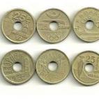 Mucha gente hacía el chiste de que así "se miraba por el dinero". Las primeras circularon por Murcia.