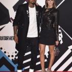 5c8b1f0d240000f404a423a2