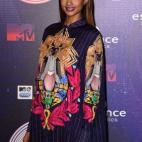 5c8b0f6a22000033001a30af