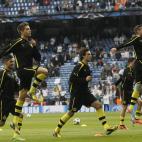 5c8ae6bf240000f404a3e09e