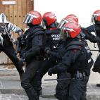 5c8a6b2a2000009e046f21b2