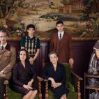 Una serie de Manolo Caro, el director de La casa de las flores, que vuelve a trabajar con Cecilia Su&aacute;rez, esta vez en Espa&ntilde;a, junto a Carmen Maura, Carlos Cuevas y Ester Exp&oacute;sito.