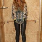 5c8ae6cd360000a61b6c41b8