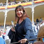 Es la mayor de los nietos de Franco y quiz&aacute;s la m&aacute;s conocida en la prensa rosa. Se cas&oacute; con Alfonso de Borb&oacute;n, con quien tuvo a Francisco (que muri&oacute; a los 11 a&ntilde;os en un accidente de tr&aacute;fico) y a L...