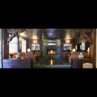 Si pensabas que en las islas Canarias las chimeneas sólo sirven para iluminar el ambiente, estabas equivocado, o al menos eso te dirían los propietarios del Parador Las Cañadas del Teide. Esta casona de montaña cuenta con una ubicación priv...