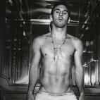 5c8acaef240000f404a3b26f