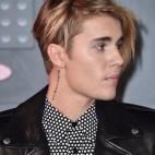 5c8a36e5360000c81a6b30ed