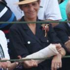 5c8a680e260000f903fe4f3f