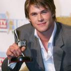 5c8b13333b000054066ce90d