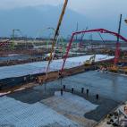 El hospital estará operado por 1.400 médicos militares, 950 de ellos procedentes de hospitales del Ejército de Liberación Popular y, los 450 restantes, de universidades de las distintas ramas de las fuerzas armadas.