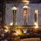 El centro se construyó a semejanza del pekinés de Xiaotangshan, en el norte de la capital y levantado en una semana en 2003 para combatir el Síndrome Respiratorio Agudo y Grave (SARS, por sus siglas en inglés).