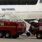 5c8b2bf6240000f404a4447f