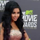 "Yo me considero bi. He hecho cosas con chicas antes. Pero yo nunca estaría con una chica porque me gustan los... penes, pero es cierto que he experimentado", dijo en una entrevista a The Huffington Post en febrero de 2012 la concursante de Jer...