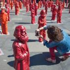 5c8a6cbf250000bd058120e2