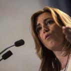 El '7' es para Susana Díaz. El jugador que se hace fuerte en el club y que, aunque no habla mucho, impone respeto hasta el punto de hacer alineaciones en la sombra. Astuto, oportunista e inteligente. Parece que solo habla en el campo y siempre ...