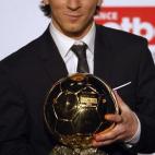 5c8ab61b2500000704c98018