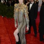 5c8add382400000a05a3d318