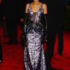 5c8add3f2500000704c9c7f3