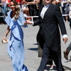 5d050f22210000dc18f36c49