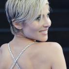 5c8ae74e360000c81a6c427a