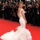 5c8a4e412400006d054bb10c